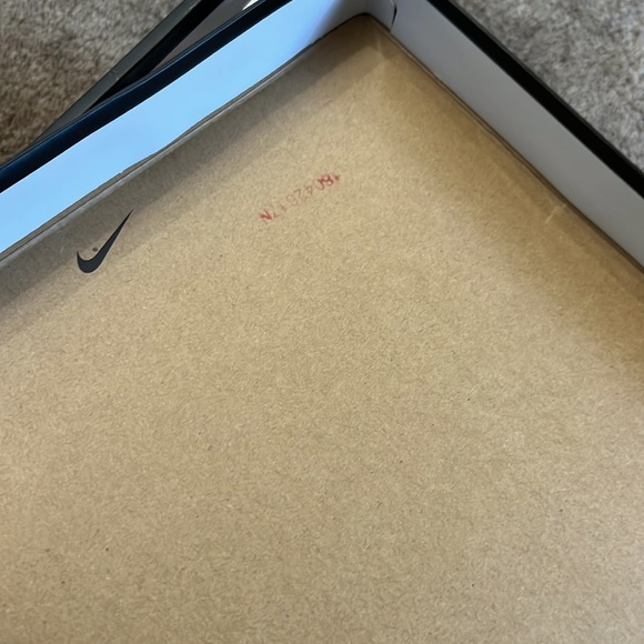 Nike Air Jordan 1 Retro Hyper Royal Custom - Picture 13 of 15